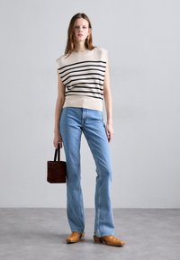 Vanessa Bruno CASSANDRA - Pullover - ecru/marine