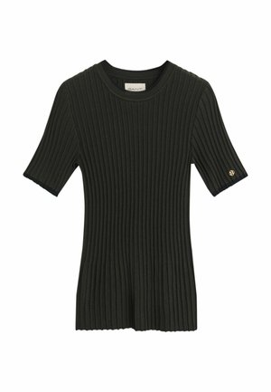 Dunkelgrünes, geripptes T-Shirt mit kurzen Ärmeln und einem Rundhalsausschnitt sowie einem dezenten Logoakzent am Ärmel, das ein strukturiertes Strickdesign präsentiert.