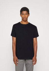 Selected Homme - SLHASPEN O-NECK - Základné tričko - black Miniatúrny obrázok 1