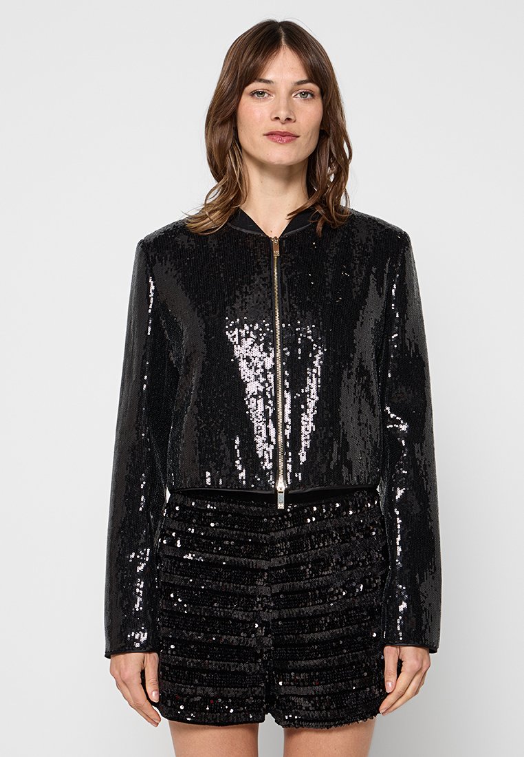 RIANI Lichte jas zwart RIANI Lichte jas zwart