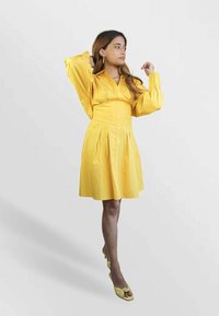 Be Sunset Jurk - yellow