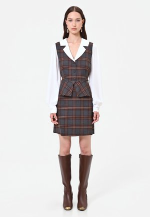 Rinascimento, ABITO - Robe chemise - var darkest brown