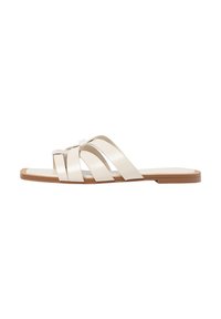 FLAT STRAPPY SLIDER SANDALS  - Matalakantaiset pistokkaat - white