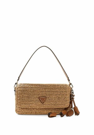 Borsa a tracolla intrecciata color cognac con logo triangolare Guess, chiusura a patta, tracolla in pelle e nappine decorative in pelle sul lato destro.