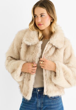 Winter jacket - beige