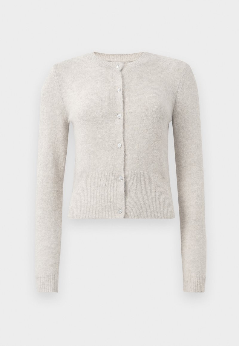 Helles graues Cardigan aus weichem Stoff mit rundem Ausschnitt, langen Ärmeln und fünf Knöpfen mit strukturierter Oberfläche. Gestrickter Saum und Bündchen.