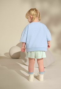 Miniaturna slika 3