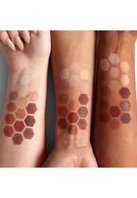 NYX Professional Makeup ULTIMATE SHADOW PALETTE - Oogschaduwpalet - 3 warm neutrals