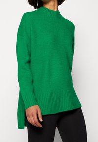 Vero Moda Strickpullover - green