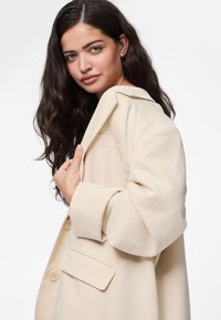 Pieces PCKAMIL LOOSE NOOS - Blazer - sandshell