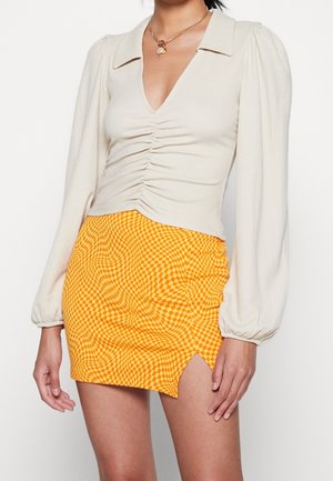 Longsleeve - off-white