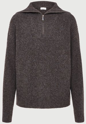 Ruda raibota megzta džemperis su ilgomis rankovėmis ir pusiau užtraukiama apykakle.