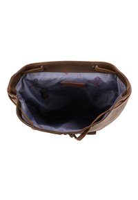 Sac seau en cuir marron ouvert montrant une doublure intérieure gris clair avec une poche zippée et des côtés soufflets.