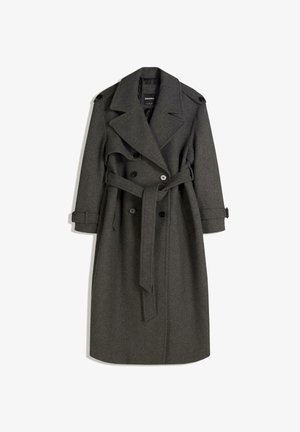 Cappotto lungo grigio in lana con design doppiopetto, ampi rever e cintura abbinata. Presenta bottoni neri e cinturini dei polsini regolabili.