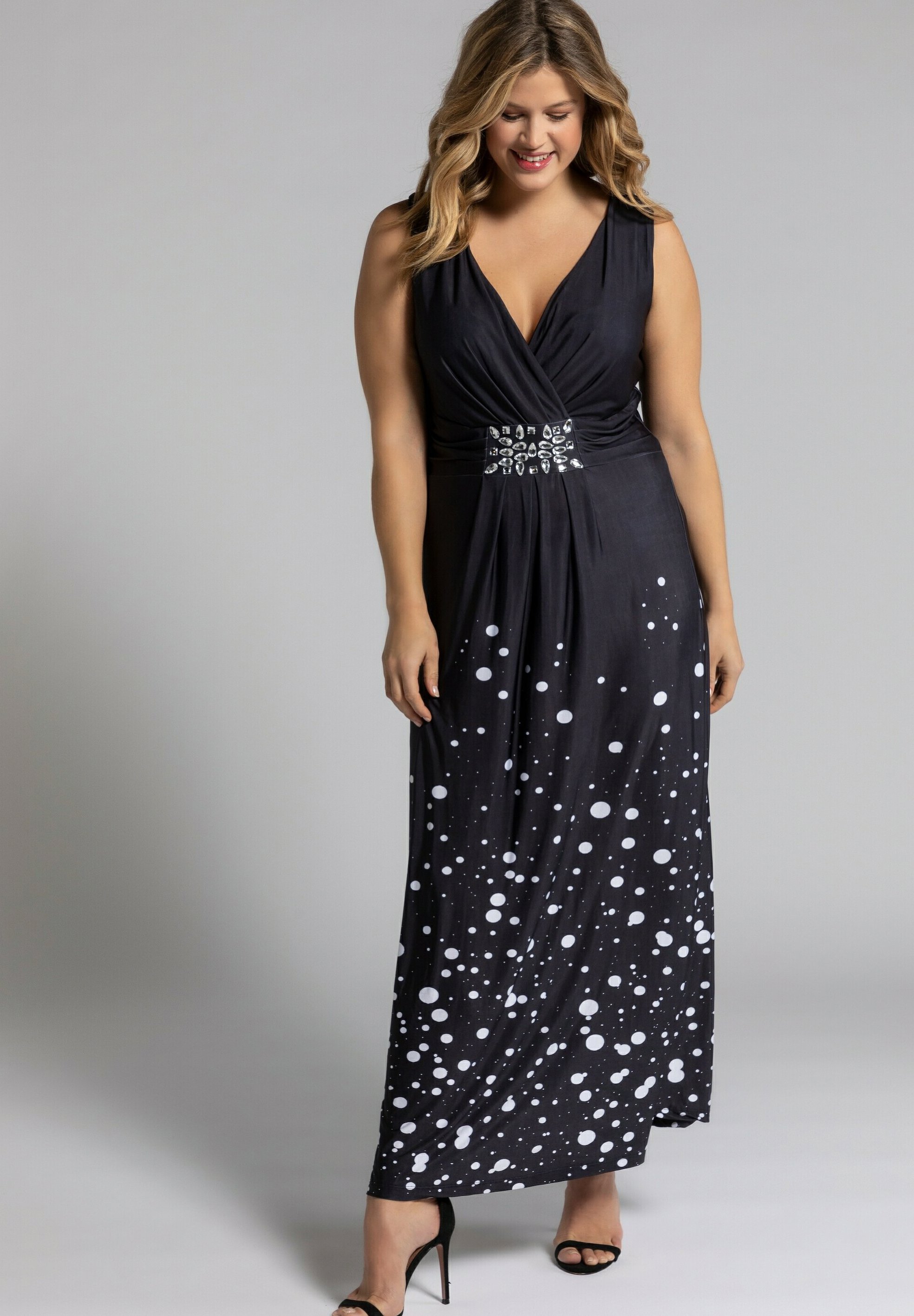 Ulla Popken Maxikleid Schwarz Zalando De