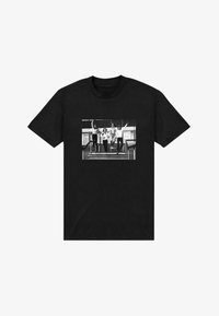 Selected, black