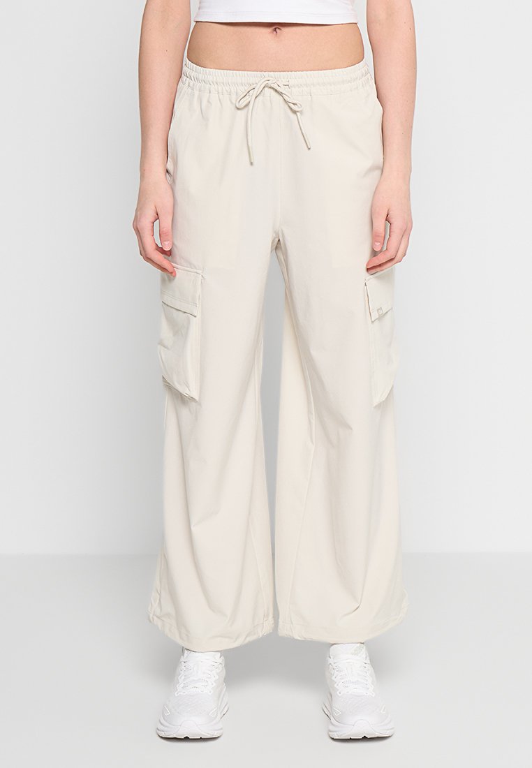 OCEANSAPART Broek beige OCEANSAPART Broek beige