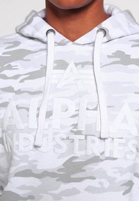 Alpha Industries Jersey con capucha - white