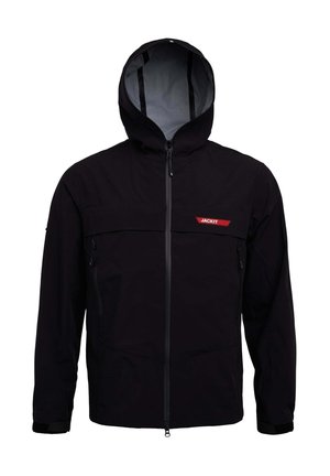 Chaqueta impermeable negra con capucha, cremaller frontal y logo rojo. Cuenta con dos bolsillos laterales con cremallera y puños ajustables.