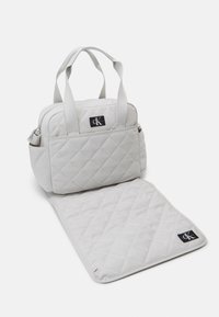 Calvin Klein Jeans BABY DIAPER BAG UNISEX SET - Kūdikio vystyklų krepšys - lunar rock