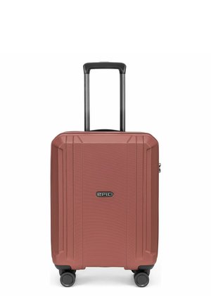 Maleta compacta de carcasa dura en color óxido mate con cuatro ruedas giratorias y asa telescópica negra, con la marca "EPIC" en la parte frontal.