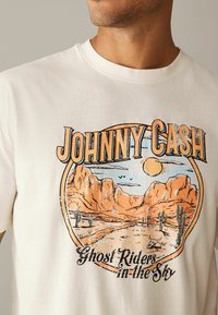 Next LICENCE  - Marškinėliai su spaudiniu - ecru jonny cash