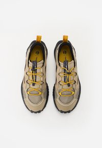 Thumbnail Image 4