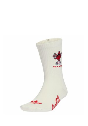 Weißer Mid-Calf-Socken mit rotem Cartoon-Charakter, der eine Kamera hält, und rotem Text sowie Logo in der Nähe vom Knöchel und Fuß.