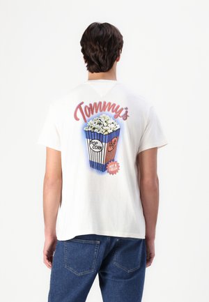 NOVELTY TEE - Print T-shirt - ancient white