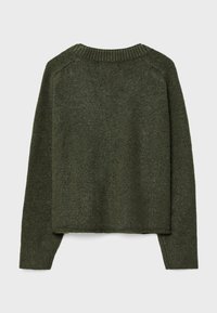 Olivovo zelený sveter s prešívaným okrúhlym výstrihom a dlhými rukávmi, s jemným textured pletením a skráteným, štvorcovým strihom.