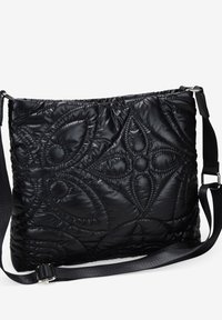 Bosanova Bandolera - black