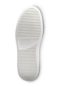 Weiße Gummisohle mit horizontalen und vertikalen Rillen, mit eingepresstem "ALLEN EDMONDS"-Logo und einem abgerundeten Zehenbereich.