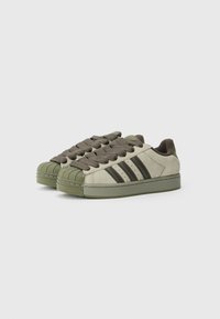 Samba Liverpool Tenis Adidas Superstar Para Caballero Tnis Adidas  Originals Adidas Superstar Color Verde Tnis Superstar