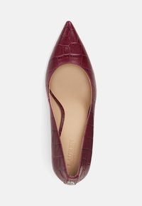 Lauren Ralph Lauren LANETTE CROCODILE EMBOSSED LEATHER PUMP - Decolleté - dark raspberry