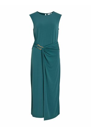 Robe midi sans manches couleur sarcelle, avec encolure ronde, détail froncé à la taille et deux accents de boucles dorées sur le côté gauche.