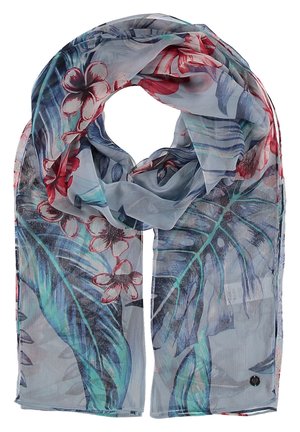 Let og gennemsigtig tørklæde med mønster af tropiske blade og røde blomster i blå, grønne og røde nuancer, løst foldet med synligt mærke.