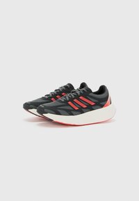 adidas Originals ADIZERO ARUKU UNISEX - Treniņu apavi - core black/grey six/bright red