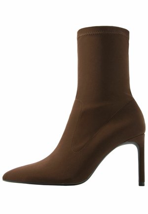 Botines de tacón - brown