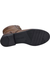 Braune Lederstiefel mit abgerundeter Zehenpartie, dekorativen Nähten und Schnürdetails. Gummisohle mit strukturierten Grip-Linien für besseren Halt.