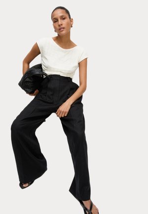SLASH NECK  - Linne - ivory