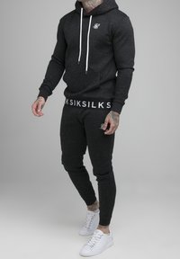 SIKSILK Luvtröja - black