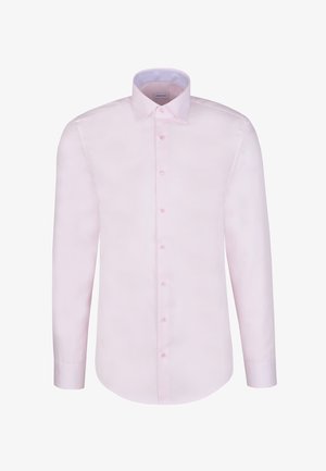 Chemise rose clair à manches longues avec un col à boutons. Elle présente une patte de boutonnage à l'avant et un tissu lisse à légère brillance.