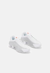 Unselected, white/silver-coloured/orange
