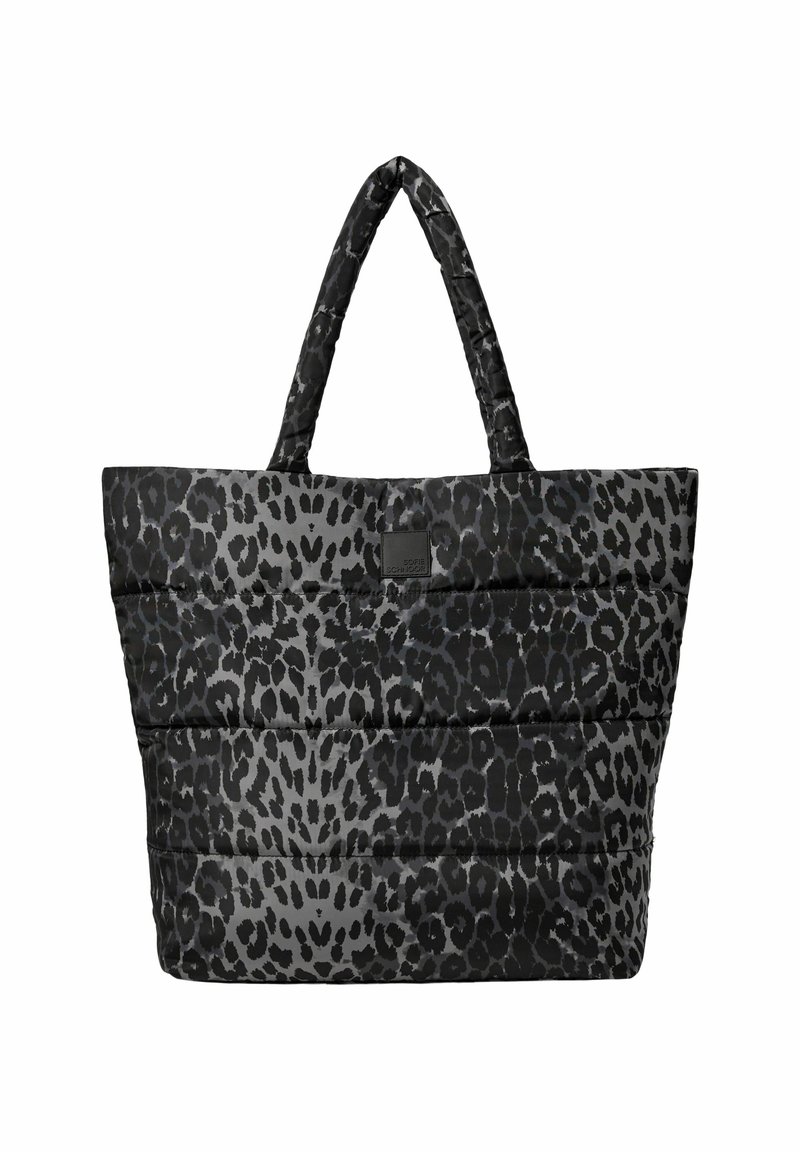 Sort og grå quiltet tote bag med leopardmønster, der har to brede håndtag og en rektangulær form.