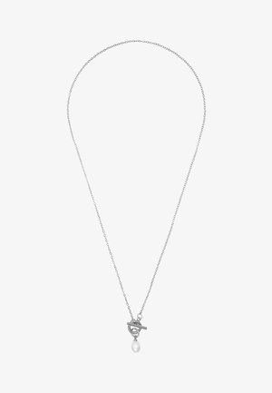 Srebrny naszyjnik z ogniwem zapinanym na zatrzask, zdobiony kroplą białej perły wiszącą z centralnej części. Prosty i elegancki design.