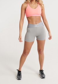 Superdry & Co Urheilushortsit - light grey