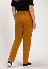 Ulla Popken MONY STRETCH  - Broek - golden brown