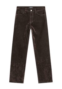 Pantaloni in velluto dritti di colore marrone scuro con tasche frontali e chiusura a bottone, distesi su uno sfondo bianco.