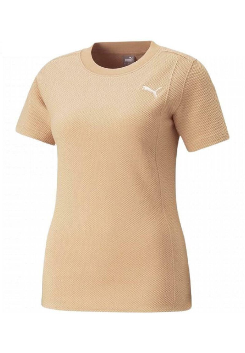 Camisa de manga corta beige fabricada con un tejido texturizado; cuenta con un cuello redondo y un logo de Puma en blanco en la parte superior izquierda.