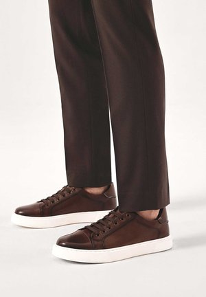Kazar SILVAN - Sneaker low - brown